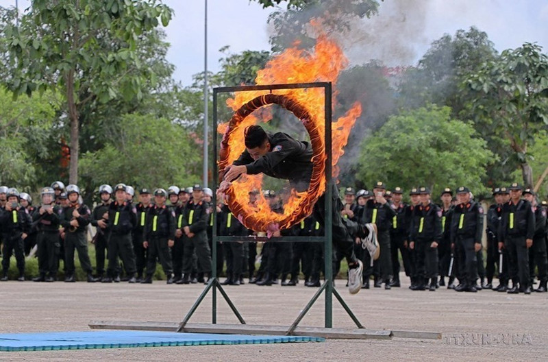 Fuerza Móvil de la Policía: Escudo de acero en la carrera de protección de la seguridad nacional