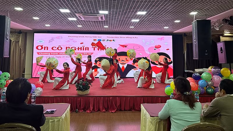 Una actuación artística en la cita. 