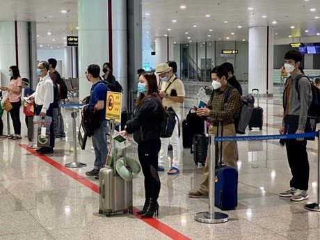 Buscan mejorar calidad de servicios públicos consulares en Vietnam