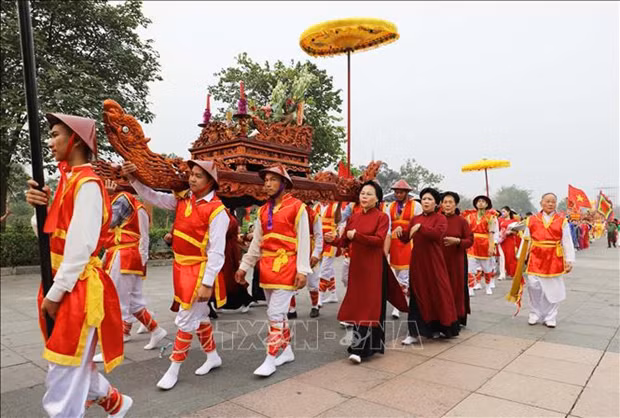 Procesión de palanquín en el Templo de los Reyes Hung. (Foto: VNA)