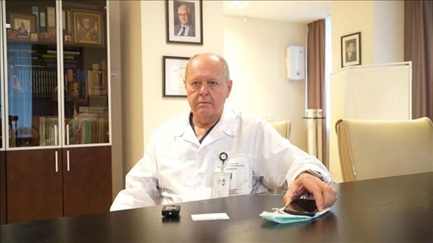El director centro oncológico Napalkova en San Petersburgo, Vladimir Moiseenko. (Foto: VNA)