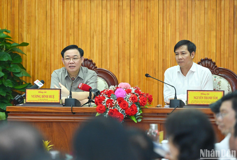 Dinh Hue interviene en el acto (Foto: Nhan Dan)