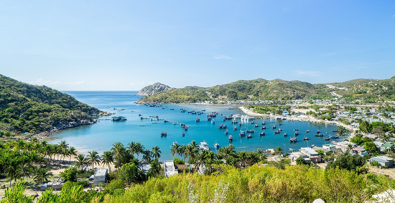 La belleza de la bahía Vinh Hy en la central provincia vietnamita de Ninh Thuan. (Foto: Administración Nacional de Turismo)