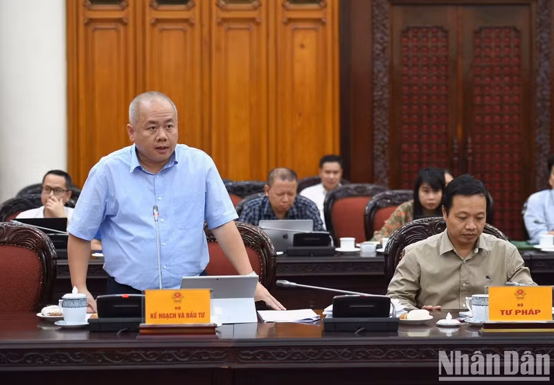 Representante del Ministerio de Planificación e Inversión.