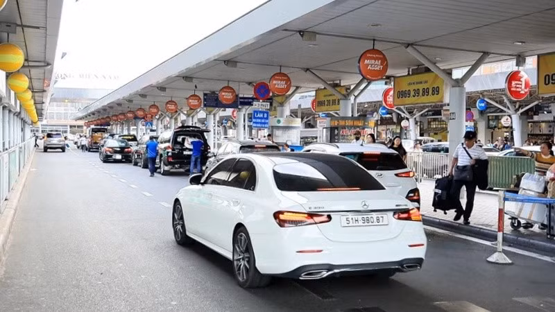 En el Aeropuerto de Tan Son Nhat (Foto: Nhan Dan)