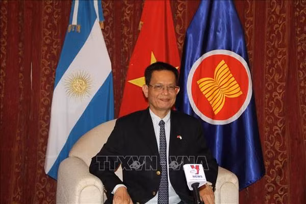 El embajador de Vietnam en Argentina, concurrente en Uruguay y Paraguay, Duong Quoc Thanh. (Foto: VNA)
