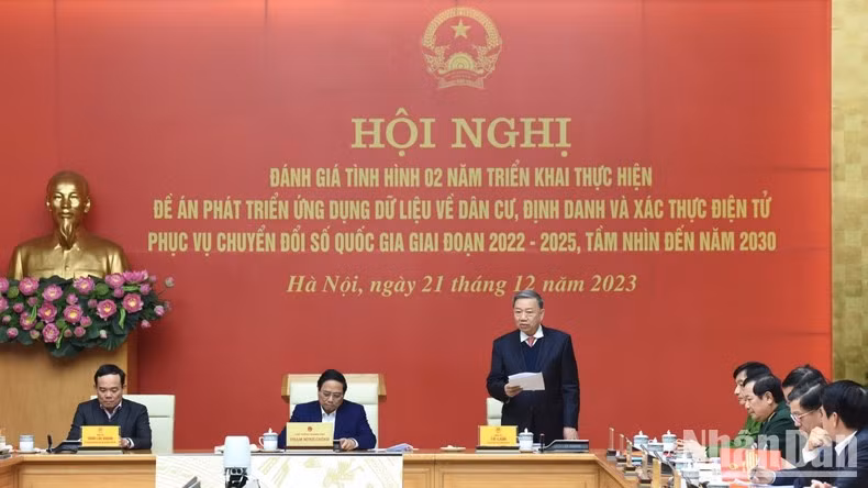 El ministro de Seguridad Pública, To Lam. El ministro de Seguridad Pública, To Lam.