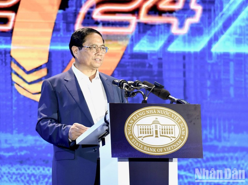 El primer ministro de Vietnam, Pham Minh Chinh, habla en la cita (Foto: Nhan Dan)