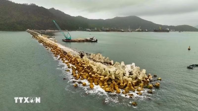 El proyecto del rompeolas del puerto de Chan May. (Foto: VNA)