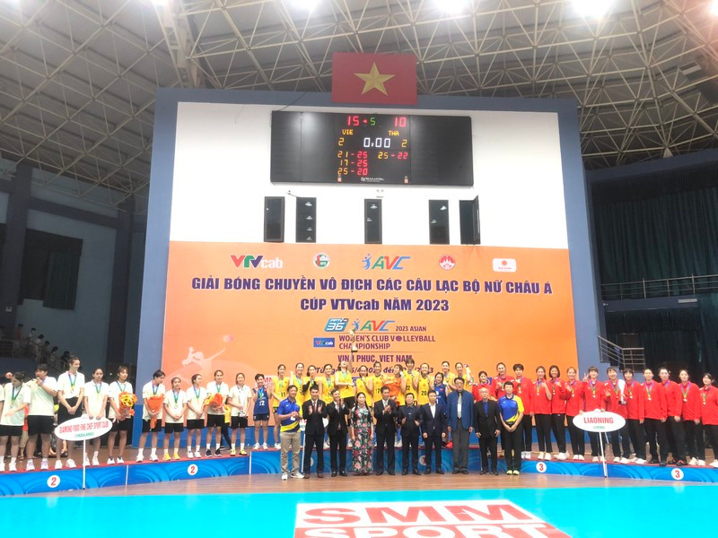Vietnam, por primera vez campeón continental de voleibol femenino. (Fotografía: Nhan Dan)