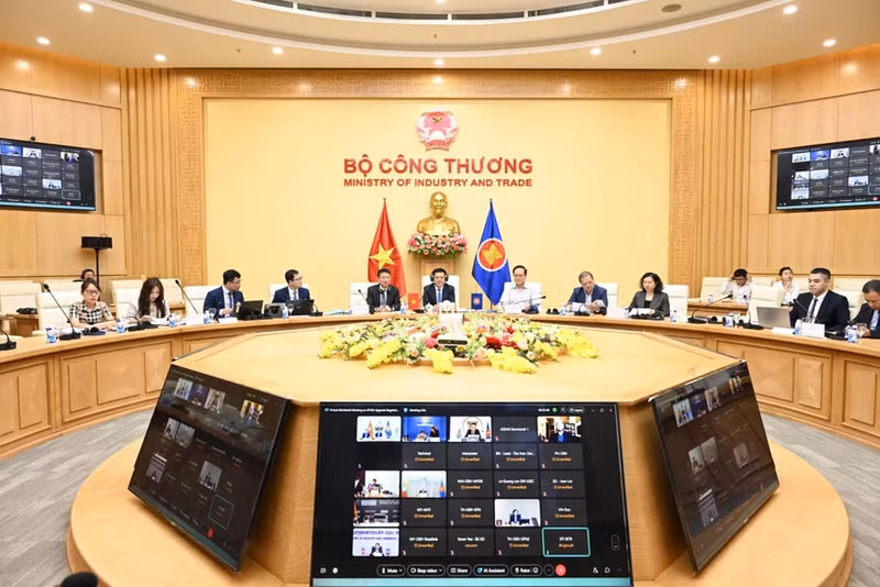 La delegación vietnamita en la sesión virtual sobre ATIGA. (Fotografía: VGP)