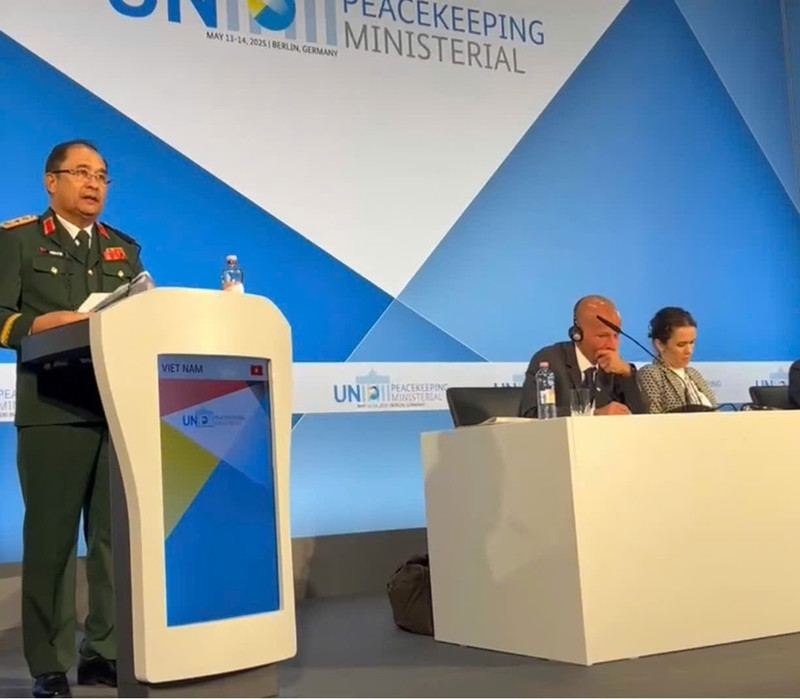 El subjefe del Estado Mayor General del Ejército Popular de Vietnam, Phung Si Tan, en la cita. (Fotografía: qdnd.vn)