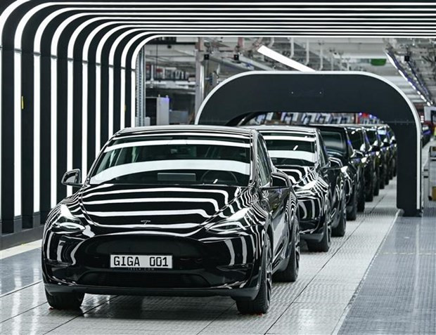 Coches eléctricos en la fábrica de Tesla en Grünheide, cerca de Berlín, la capital alemana. (Fotografía: AFP/VNA)