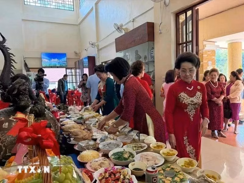 Vietnamitas en Tailandia se reúnen para celebrar el Tet. (Fotografía: VNA)