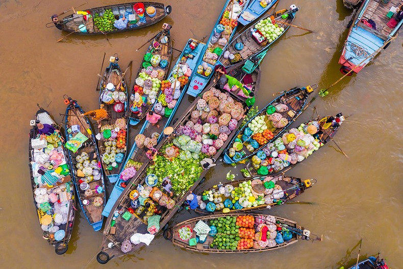 Mercado flotante de Phong Dien, en la ciudad vietnamita de Can Tho. (Fotografía: Nhan Dan)