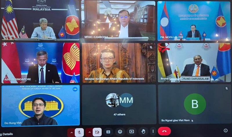 Delegados participantes en la reunión. (Fotografía: Ministerio de Relaciones Exteriores de Vietnam)