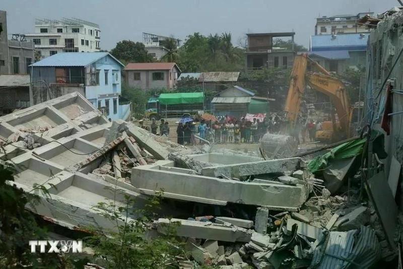 Myanmar continúa con las operaciones de rescate tras el devastador terremoto de magnitud 7,7 que azotó Mandalay el viernes pasado. (Fotografía: Xinhua/VNA)
