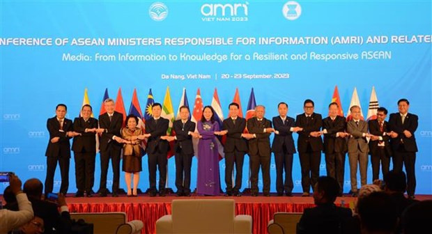 Dirigentes de los países participantes en la cita. (Fotografía: VNA)