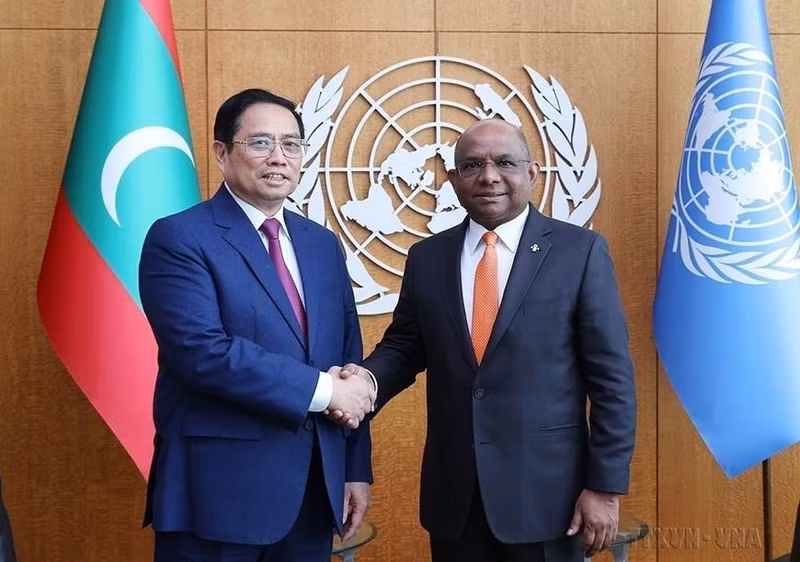 El primer ministro Pham Minh Chinh se reunió con el presidente de la Asamblea General de las Naciones Unidas, Abdulla Shahid, en Nueva York, el 16 de mayo de 2022. El primer ministro Pham Minh Chinh se reunió con el presidente de la Asamblea General de las Naciones Unidas, Abdulla Shahid, en Nueva York, el 16 de mayo de 2022.