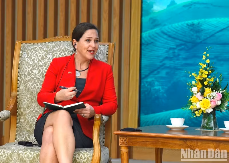 La economista jefa del Departamento de Estado de Estados Unidos, Emily Blanchard, en su intervención.