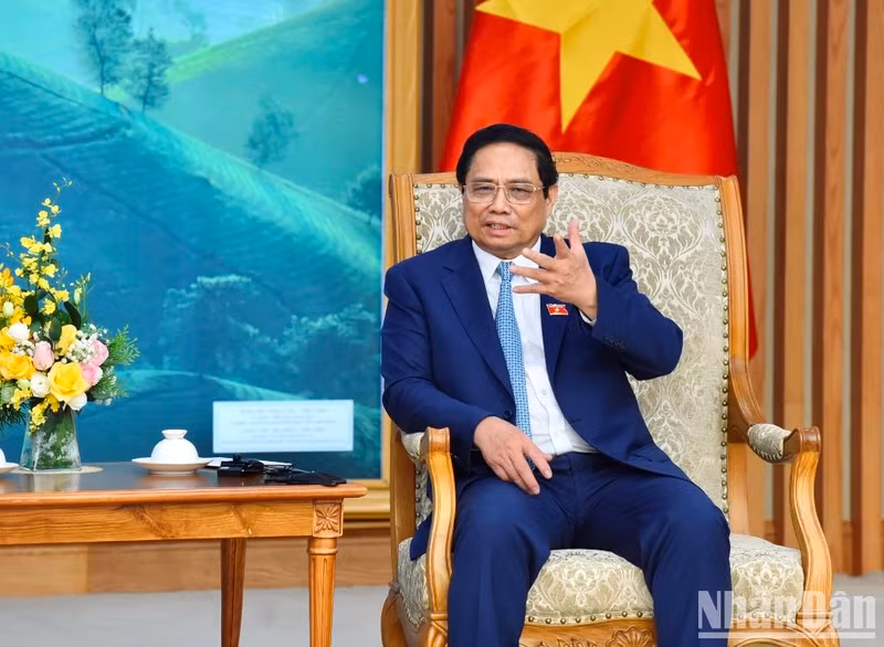 El premier vietnamita da palabras.
