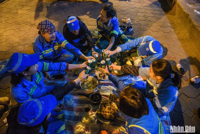 Un deseo compartido es tener buena salud para seguir trabajando y recibir el afecto de la gente. Después de esta comida, se apresurarán a continuar sus tareas.