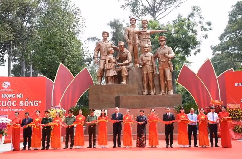En el acto. (Fotografía: VNA)
