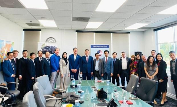 La delegación para promover la inversión, el comercio y el turismo de Hanói. (Fotografía: hanoimoi.com.vn)