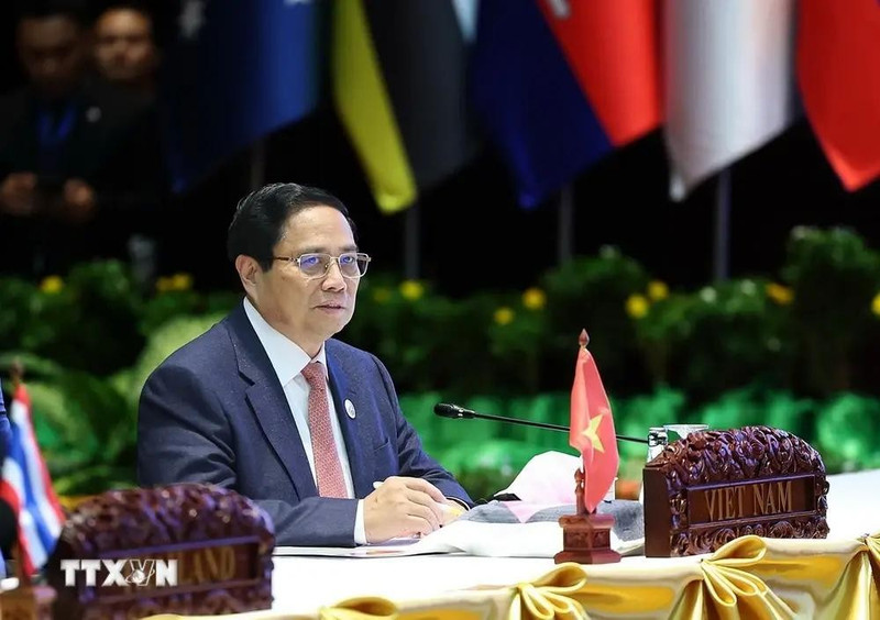 El primer ministro Pham Minh Chinh en la segunda reunión de líderes de la Comunidad de Cero Emisiones de Asia. (Fotografía: VNA)