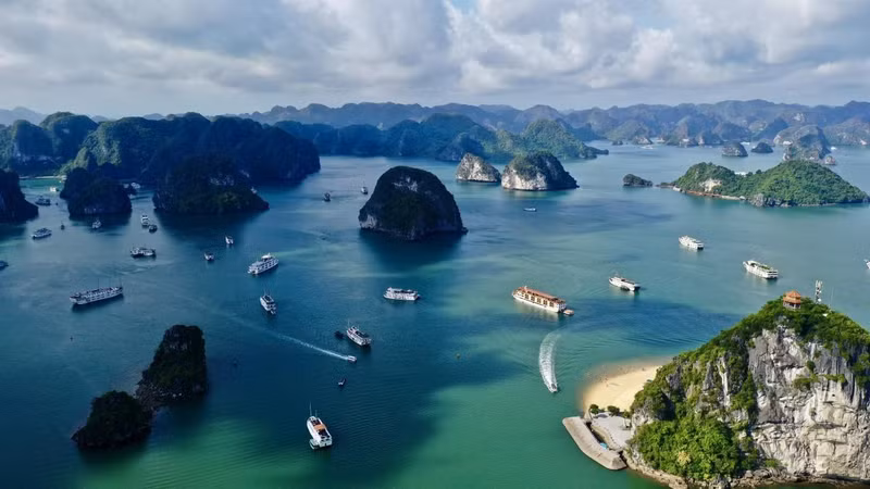 La bahía de Ha Long. (Fotografía: baoquangninh.com.vn) 