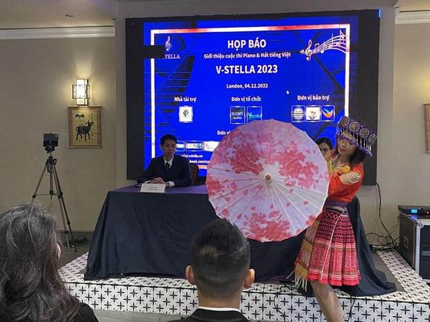 Una actuación artística efectuada en la rueda de prensa para anunciar el Concurso. (Fotografía: VNA)