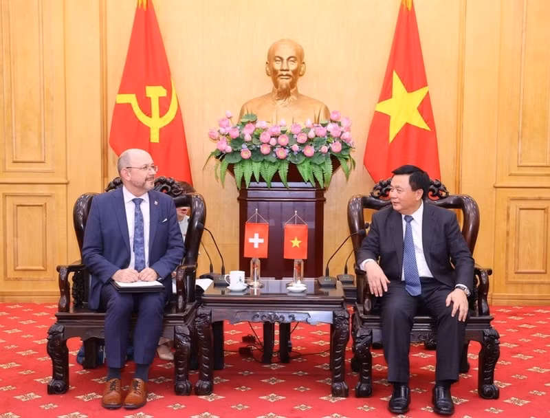 En la reunión. (Fotografía: VNA)