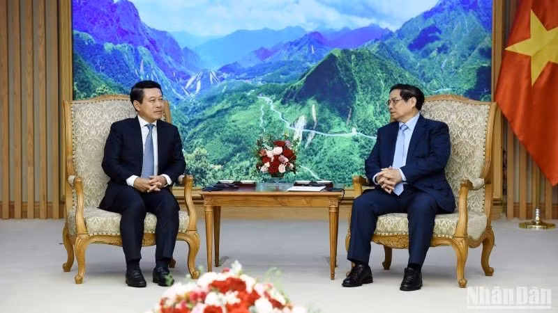 En la reunión. (Fotografía: Nhan Dan)