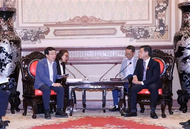 En la reunión. (Fotografía: VNA)