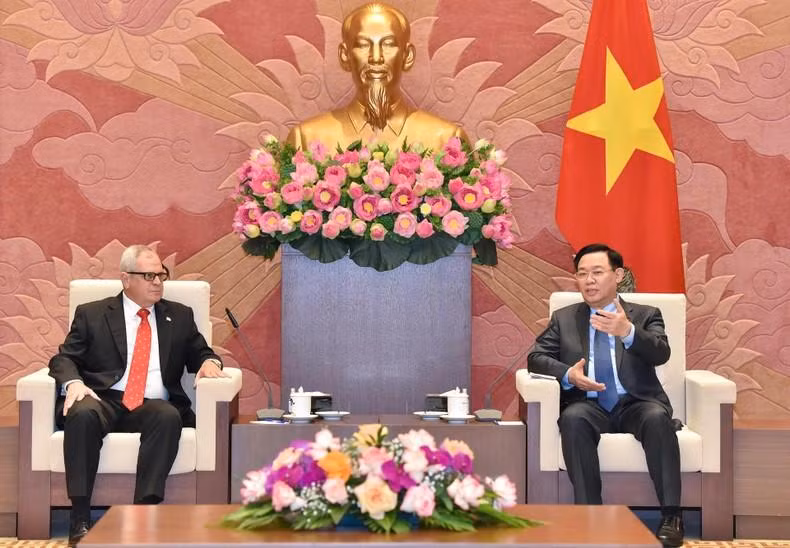 En la reunión. (Fotografía: Nhan Dan)