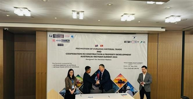 La Corporación de Construcción Viettel y HBC Build Australia firman un acuerdo de cooperación. (Fotografía: VNA)