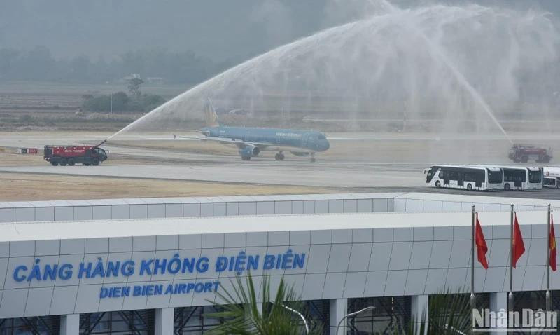 En el aeropuerto de Dien Bien. (Fotografía: Nhan Dan)