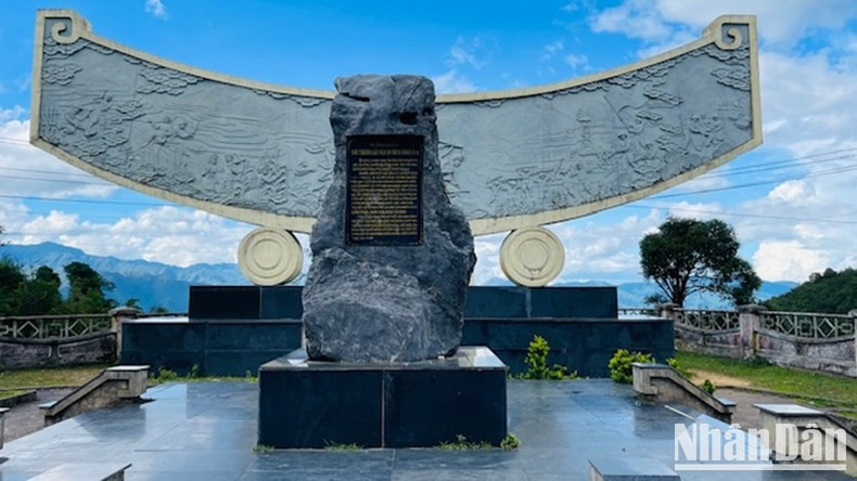 En la Zona de Reliquias donde se fundó el Escuadrón Guerrillero de Khau Pha. (Fotografía: Nhan Dan)