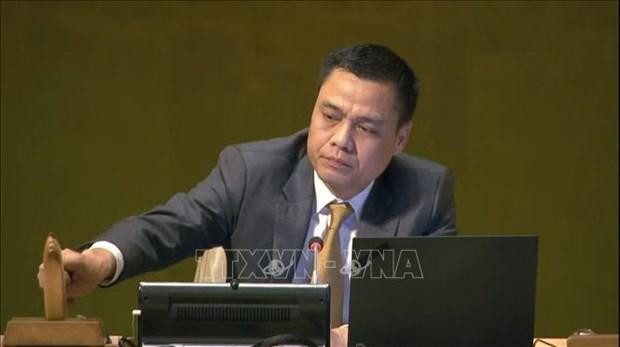 El embajador Dang Hoang Giang, jefe de la misión permanente de Vietnam ante la ONU, habla en el evento. (Fotografía: VNA)