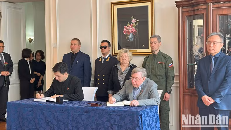 Representantes del Comité de la Fundación Soviética para la Paz.