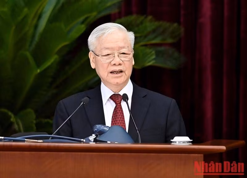 Phu Trong pronuncia el discurso inaugural del pleno.