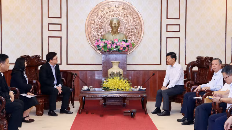 En la reunión. (Fotografía: baobinhphuoc.com.vn)