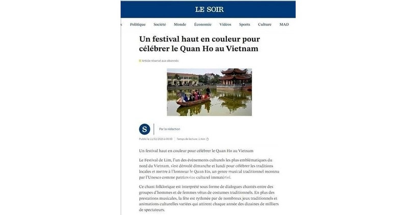El artículo "El colorido Festival Lim rinde homenaje a las canciones populares de Quan Ho" publicado en el periódico belga "Le Soir". (Fotografía: VNA)