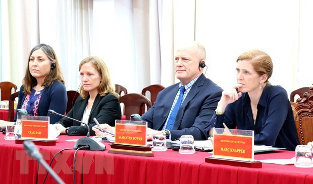 Representantes de la Agencia de los Estados Unidos para el Desarrollo Internacional. (Fotografía: VNA)