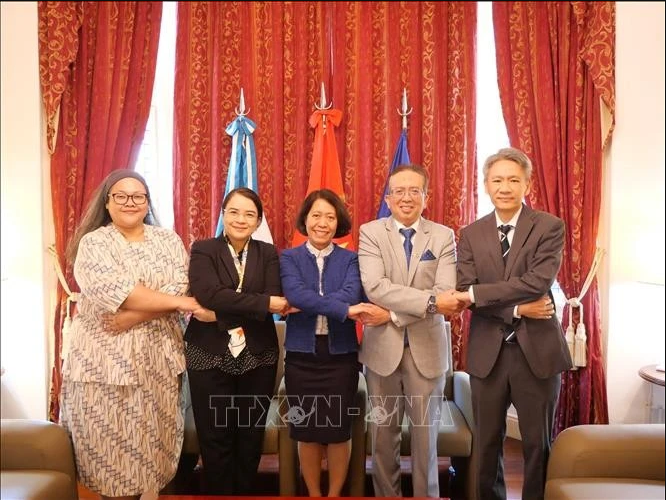 Los delegados al acto. (Fotografía: VNA)