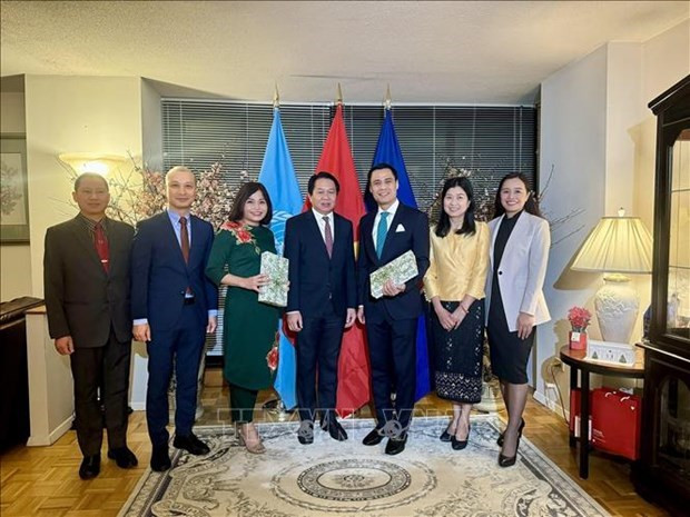 Fortalecen lazos delegaciones de Vietnam, Laos y Camboya en la sede de la ONU. (Fotografía: VNA)