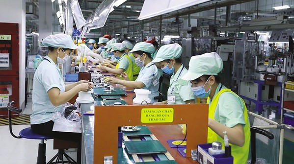 El área de producción de la empresa Foster Electronics Co., Ltd en el Parque Industrial VSIP Bac Ninh. (Fotografía: baodautu.vn)