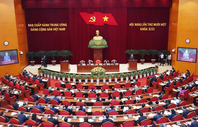 En una reunión del undécimo pleno del Comité Central del Partido Comunista de Vietnam del XIII mandato. (Fotografía: VNA)