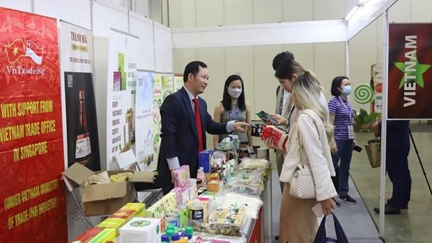 Cao Xuan Thang, representante de la Oficina Comercial de Vietnam en Singapur, en el evento. (Fotografía: VNA)