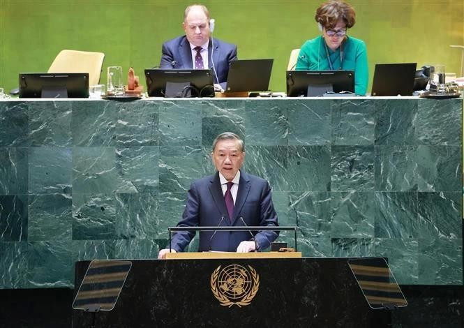 El secretario general del Partido Comunista de Vietnam y presidente del país, To Lam, pronuncia un discurso en el debate general del 79 período de sesiones de la Asamblea General de las Naciones Unidas. (Fotografía: VNA)